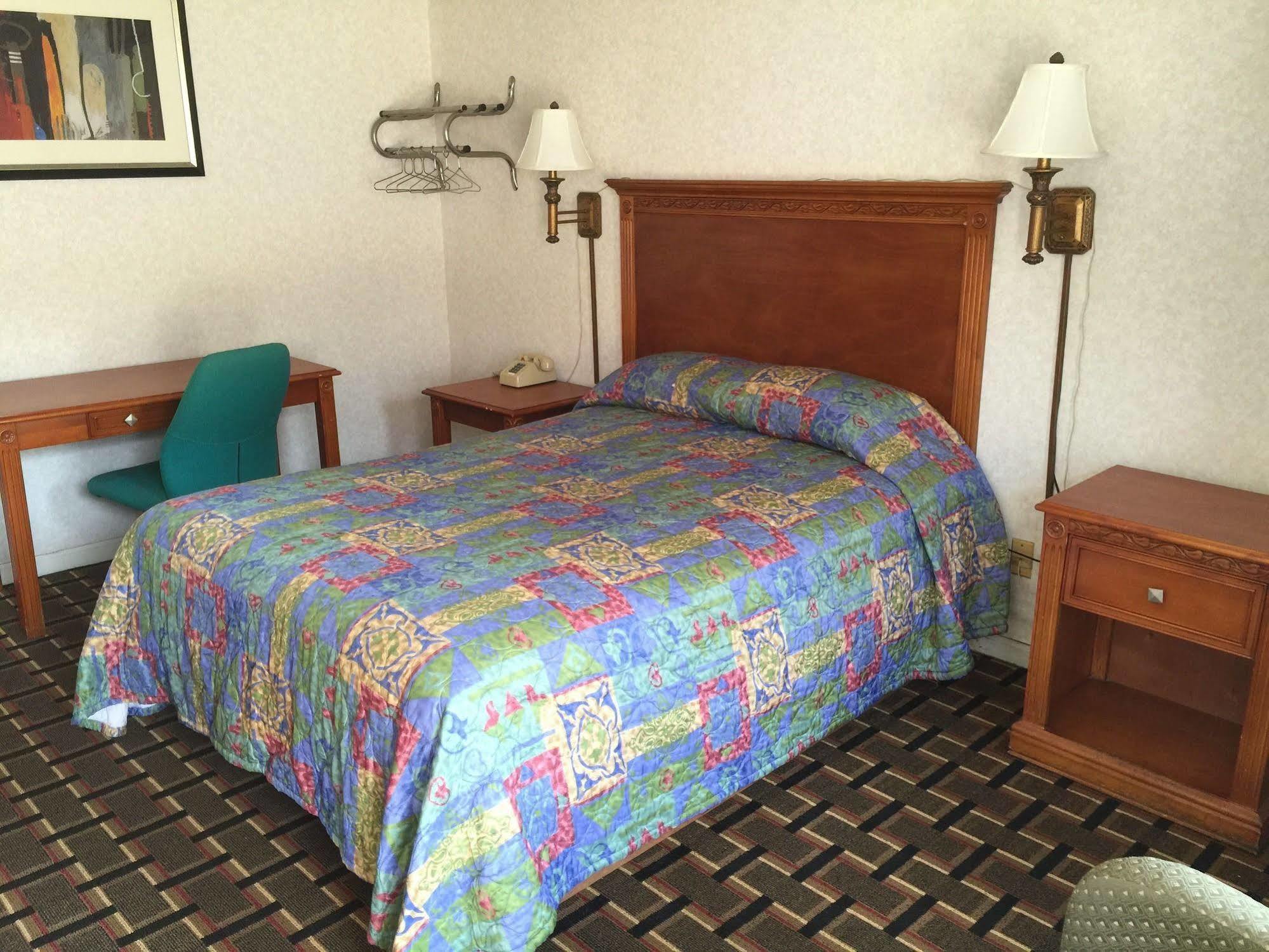Heritage Inn クリーブランド エクステリア 写真