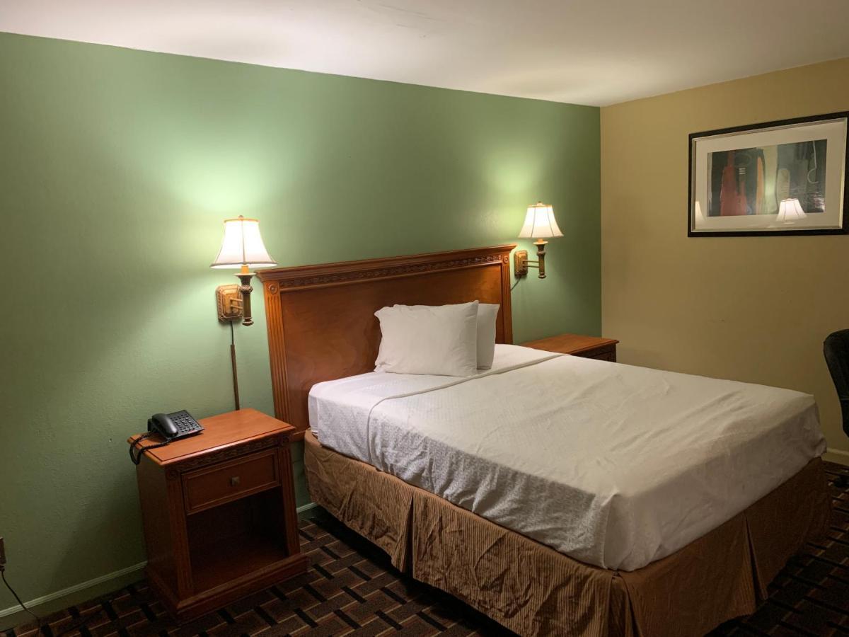 Heritage Inn クリーブランド エクステリア 写真